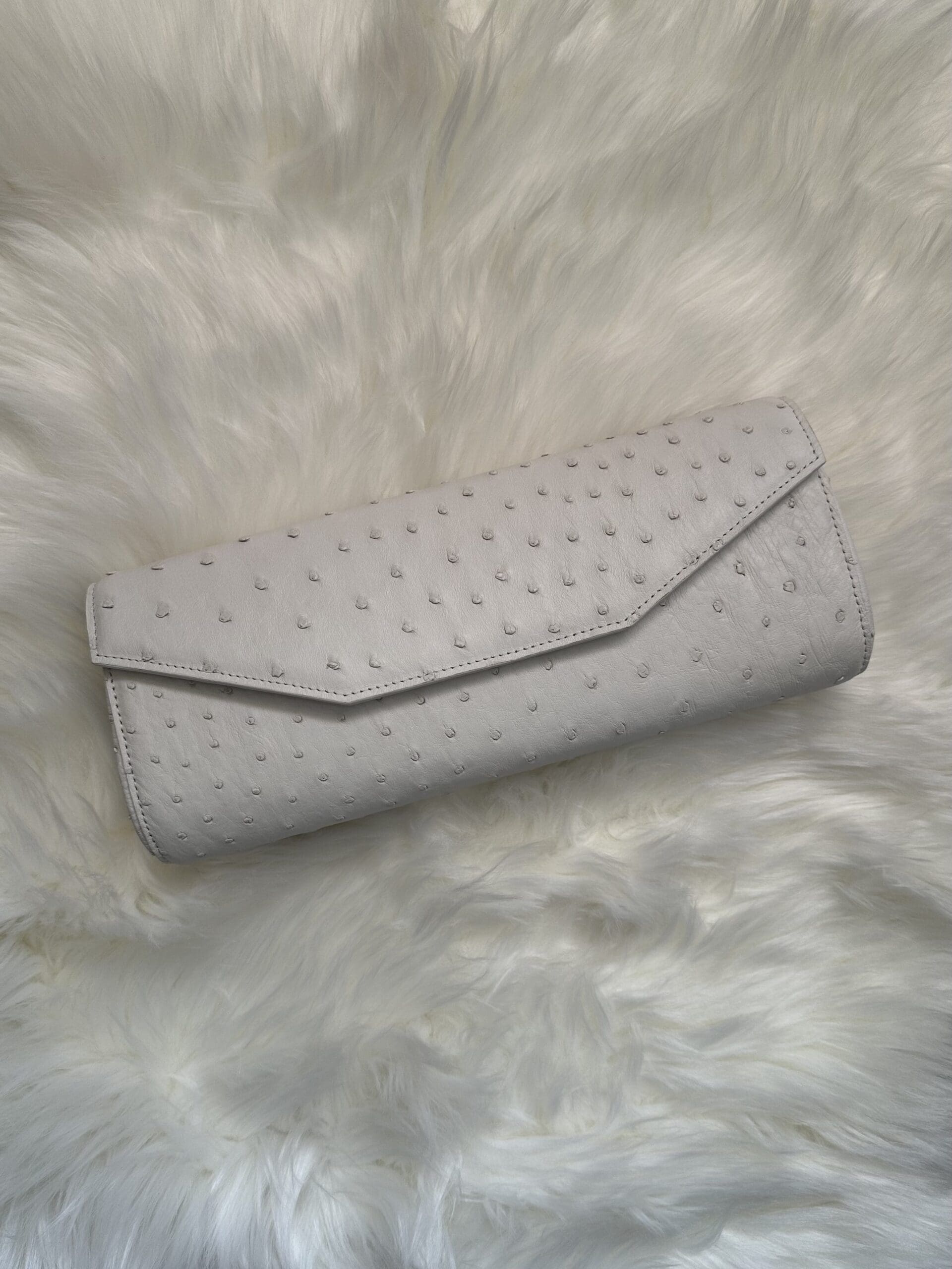Sharla Ostrich Clutch – Snow