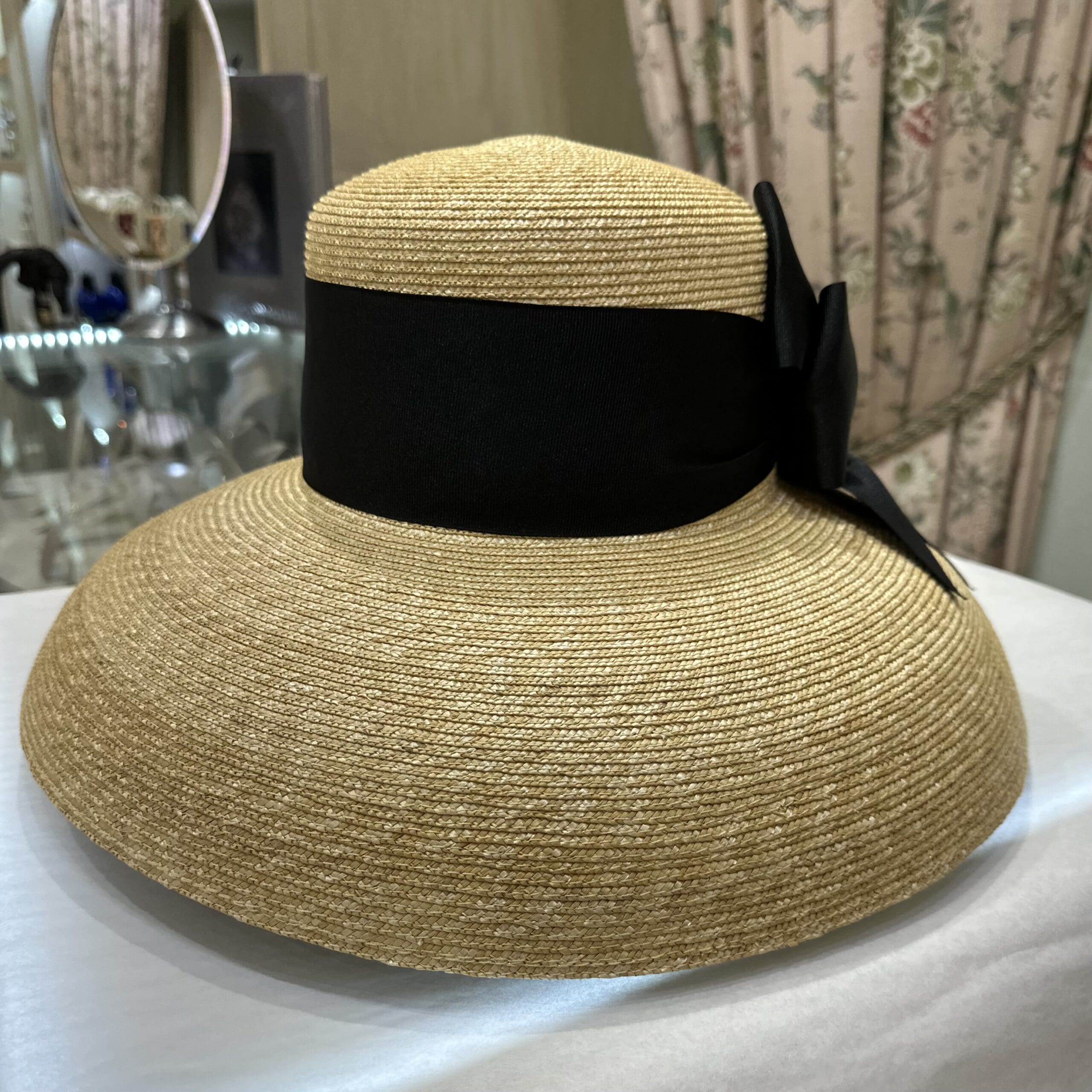 Beautiful Hat - Fluffy Bow - Black - Image 2