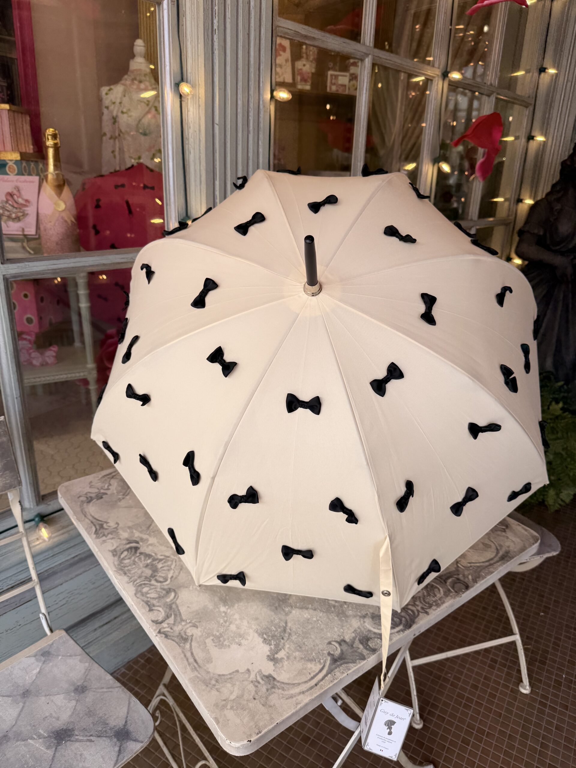 Guy de Jean - “Lolita” Umbrella 56/8 Mat Bois Noir Rond Uni+Noeuds Cousus Poignee - Image 2