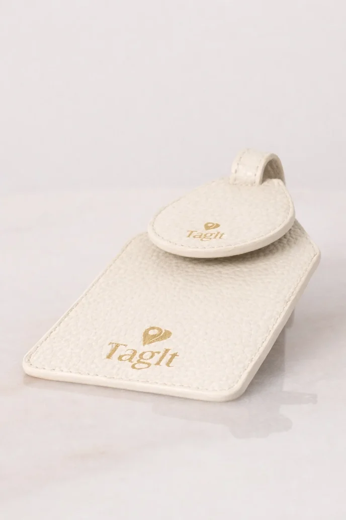 TagIt - Wayfinder AirTag Luggage Tag
