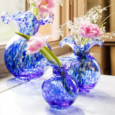 Vietri Hibiscus Glass Cobalt Tortoiseshell Bud Vase - Image 2
