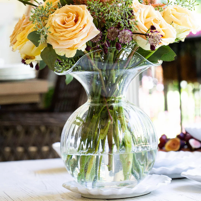 Vietri Hibiscus Vase - Clear Medium - Image 2