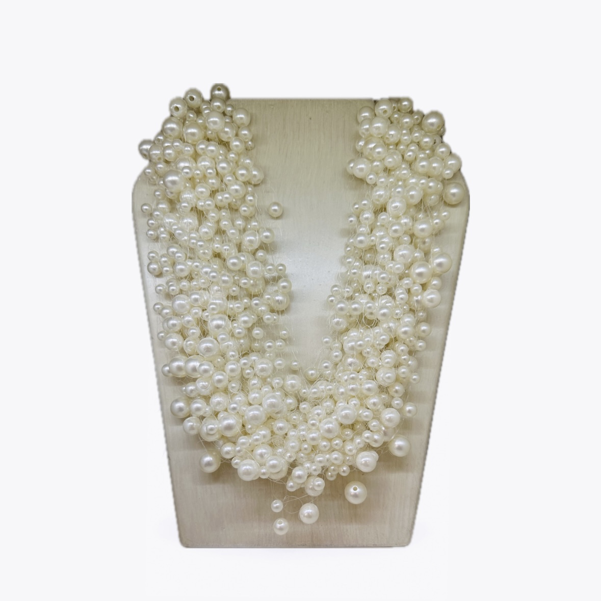 Cluster Necklace - Pearl - Image 3