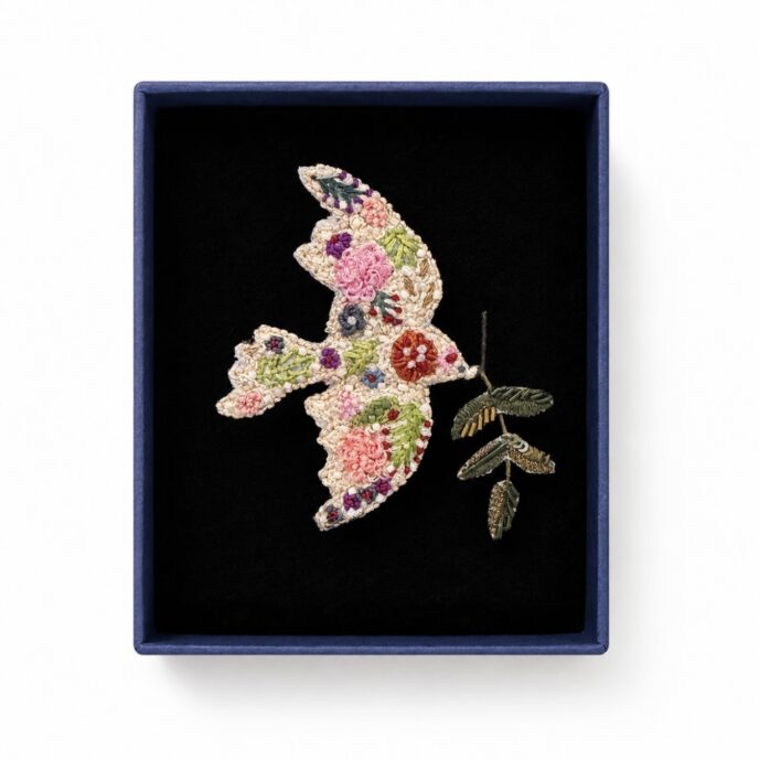 Trovelore - Peace Bird Brooch Pin