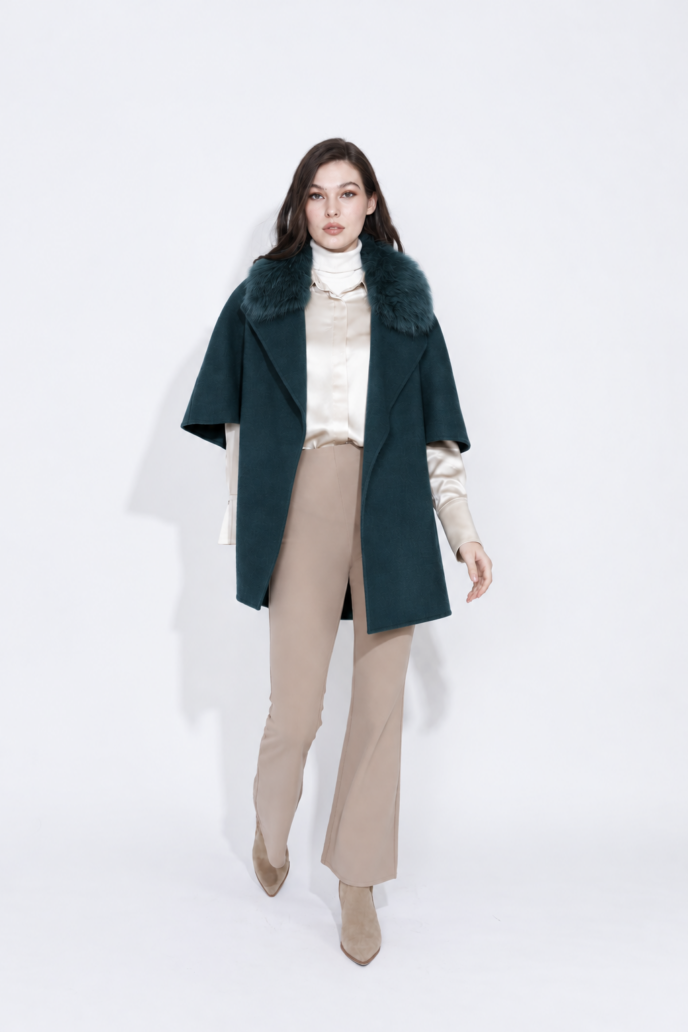 Diomi - Classic Short Sleeve Cape w/Fox Collar - Forest Green