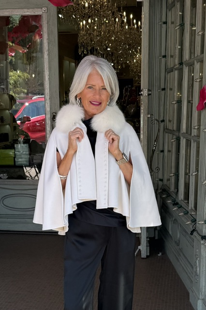 Diomi - Embroidered Tux Lapel Cape W/ Fox Collar