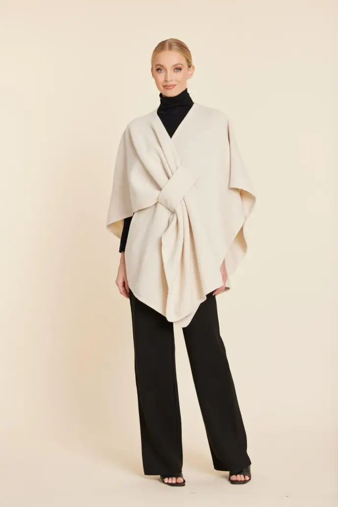 Knit wrap Beige by DolceCabo